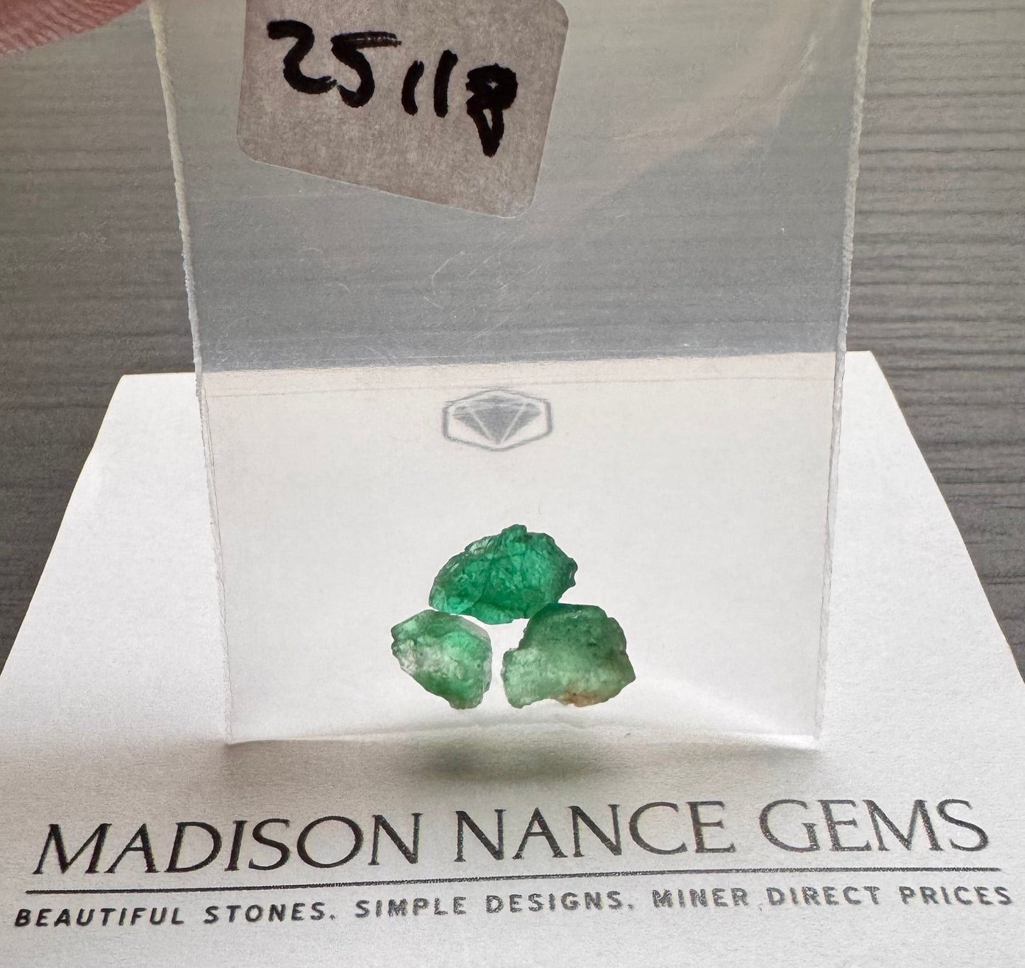Emerald, Decorative Grade Rough, 5.00 cts