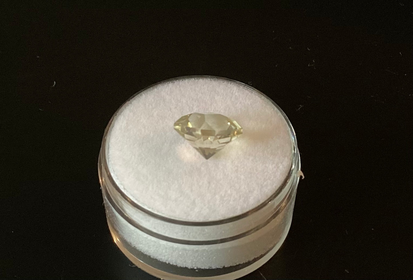 Oregon Sunstone, Cut Champagne Square, 2.68 cts.