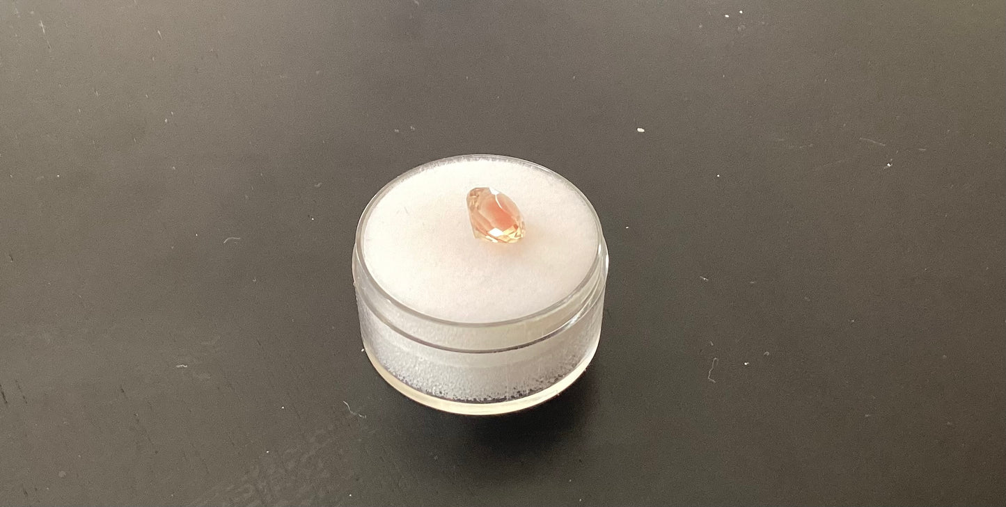 Oregon Sunstone, Light Red Round Brilliant Cut, 1.92 cts.