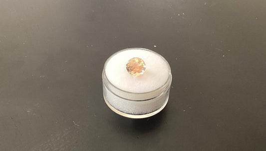 Oregon Sunstone, Light Red Round Brilliant Cut, 1.92 cts.