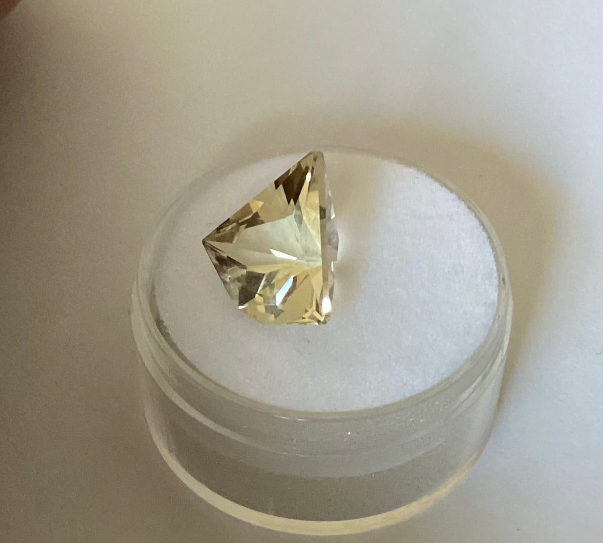 Oregon Sunstone, Champagne Brilliant Kite, 4.65 cts.