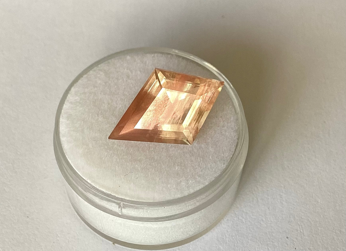 Oregon Sunstone, Schiller Stepped Kite, 6.16 cts.