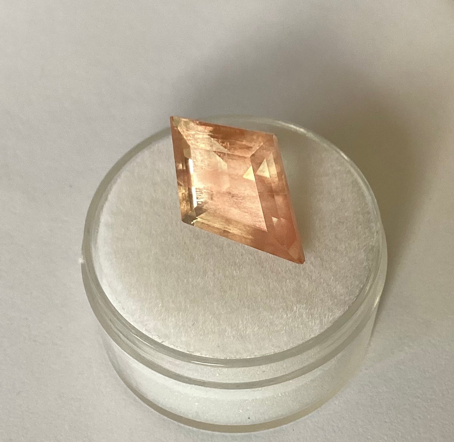 Oregon Sunstone, Schiller Stepped Kite, 6.16 cts.