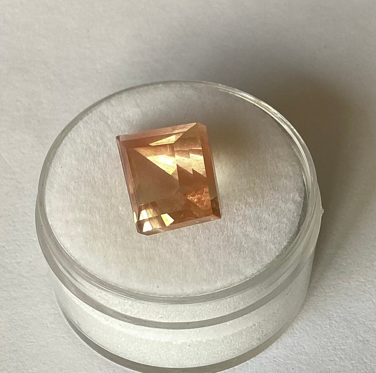 Oregon Sunstone, Schiller Stepped Kite, 6.16 cts.