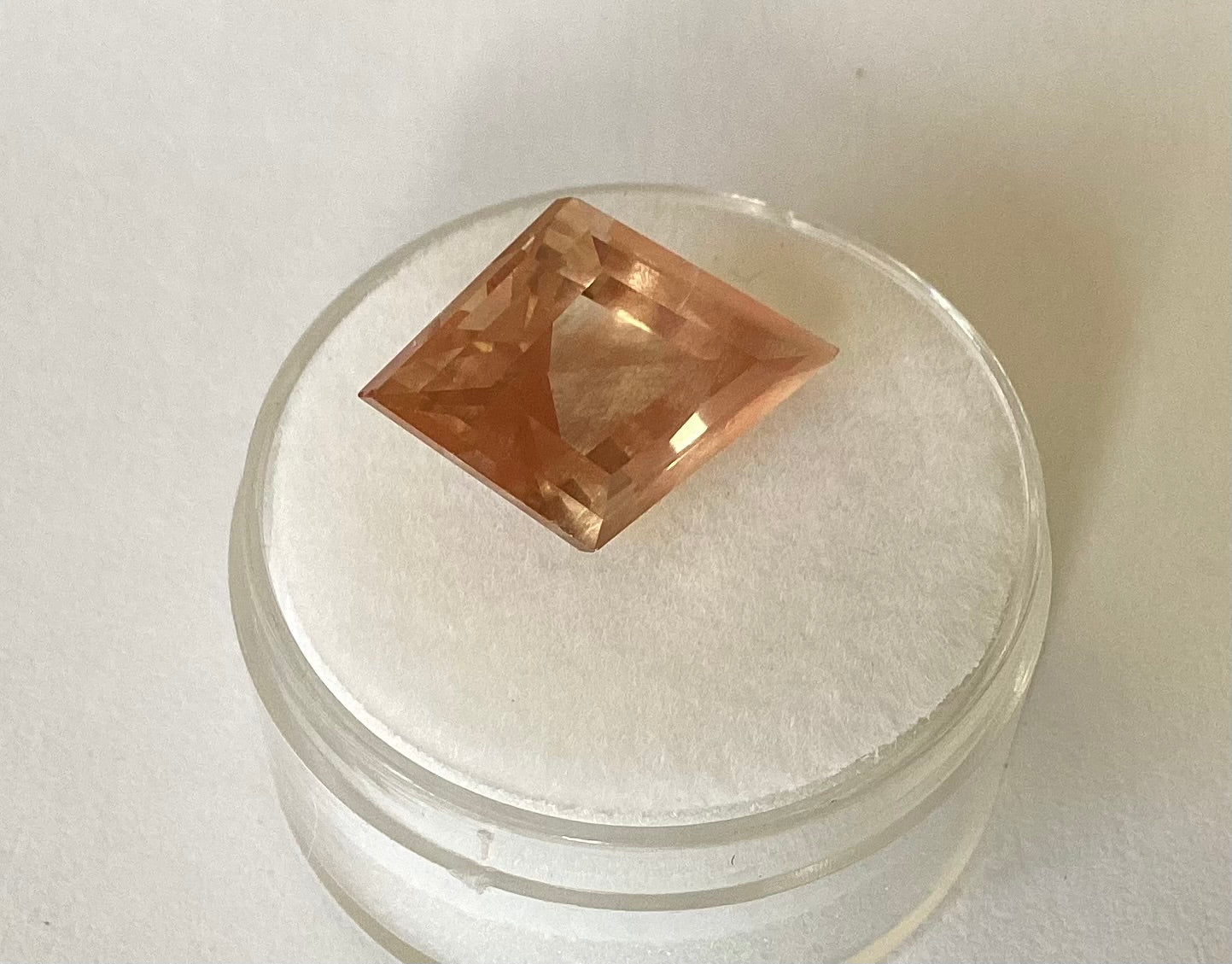 Oregon Sunstone, Schiller Stepped Kite, 6.16 cts.