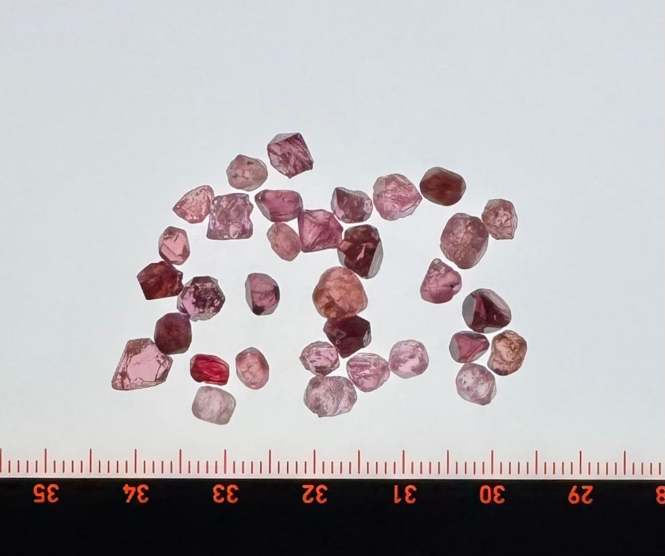 Spinel, Facet Grade Rough, 25.30 cts.