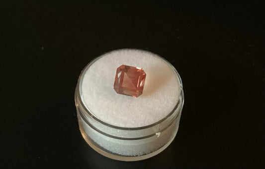 Oregon Sunstone, Red Square Cut, 2.35 cts.